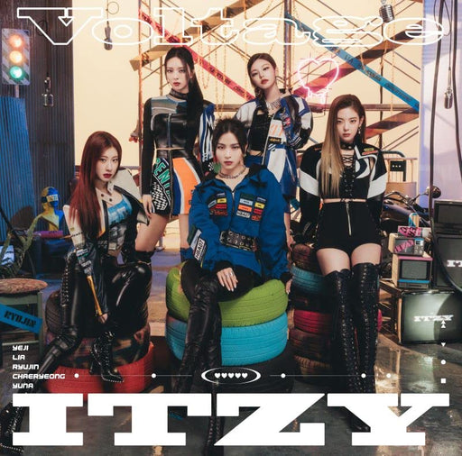 [CD] Voltage Standard Edition with Lyrics Booklet Trading Card ITZY WPCL-13373_1