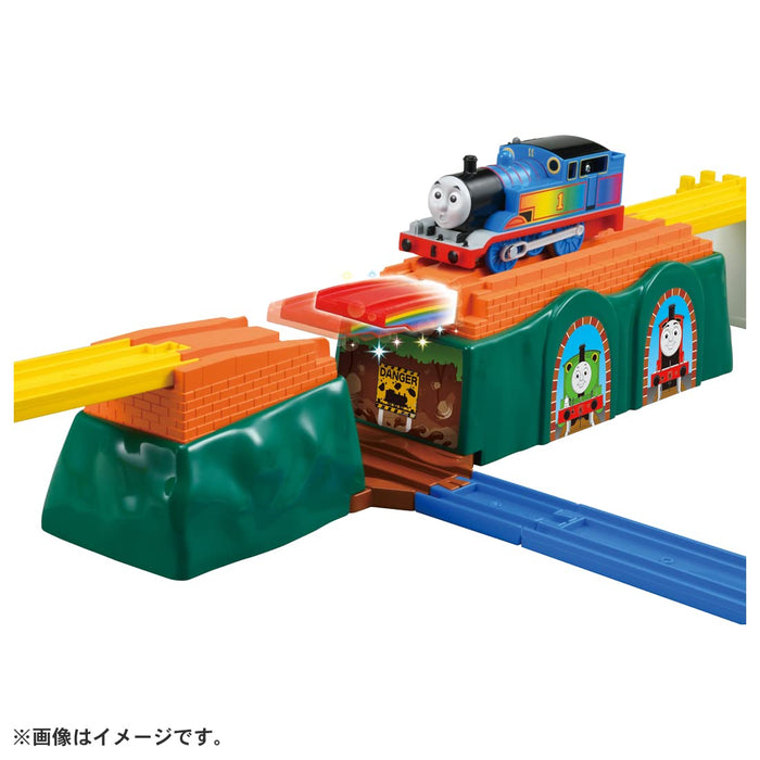 Takara Tomy Plarail Thomas & Rainbow bridge Set Action Figure Battery Powered_2