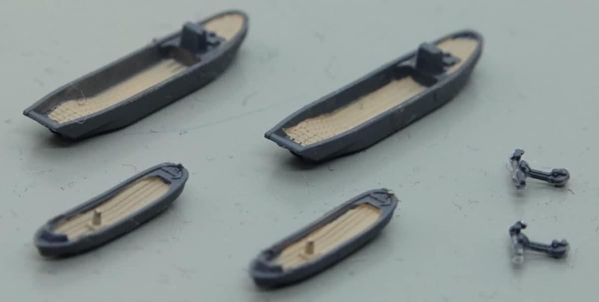 1/700 14m Daihatsu Class Landing Craft & Paravane Set Plastic Model Kit P15 NEW_2